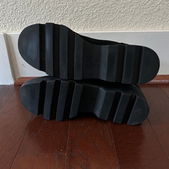 Eileen Fisher Splash Waterproof Italian Suede Chelsea ankle boots size 6.5 - Picture 7 of 10